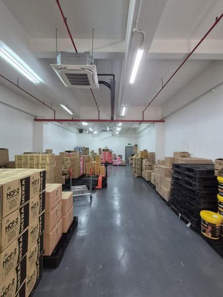 unit near goods lifts, 3 phase 60 amps, suits sTore, workshops!, sTore workshops studio showroom!, Macpherson / Potong Pasir, 3,400 sqft, Light Industrial (B1) For Rent, by Joel Yong, 500295974 - CommercialGuru.com.sg