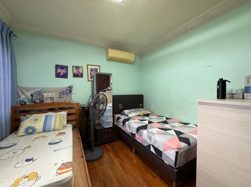 678D Jurong West Street 64, 678D Jurong West Street 64, Boon Lay / Jurong / Tuas, 3 Bedrooms, 1,184 sqft, HDB Flat For Sale, by Lewis Tam, 500295977 - Bedroom - PropertyGuru.com.sg