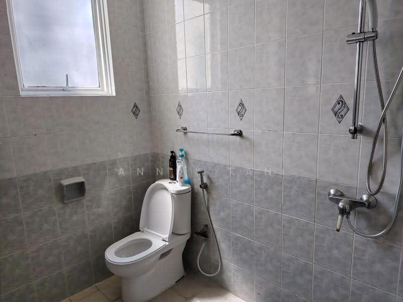 Lorong 110 Changi, East Coast / Marine Parade, Room Rental, 300 sqft, Semi-Detached House For Rent, by Anndy Tan, 500295978 - Bathroom - PropertyGuru.com.sg