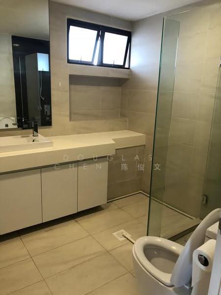 Parkway View, 39 Marine Parade Road, East Coast / Marine Parade, 4 Bedrooms, 2,776 sqft, Apartment For Rent, by Douglas Chen 陈俊文, 500296008 - Bathroom - PropertyGuru.com.sg