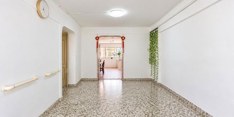 714 Clementi West Street 2, 714 Clementi West Street 2, Buona Vista / West Coast / Clementi New Town, 2 Bedrooms, 721 sqft, HDB Flat For Sale, by Jerome Lim, 500296029 - Corridor - PropertyGuru.com.sg