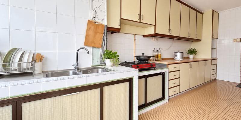 714 Clementi West Street 2, 714 Clementi West Street 2, Buona Vista / West Coast / Clementi New Town, 2 Bedrooms, 721 sqft, HDB Flat For Sale, by Jerome Lim, 500296029 - Kitchen - PropertyGuru.com.sg