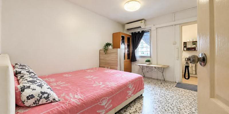 714 Clementi West Street 2, 714 Clementi West Street 2, Buona Vista / West Coast / Clementi New Town, 2 Bedrooms, 721 sqft, HDB Flat For Sale, by Jerome Lim, 500296029 - Bedroom - PropertyGuru.com.sg