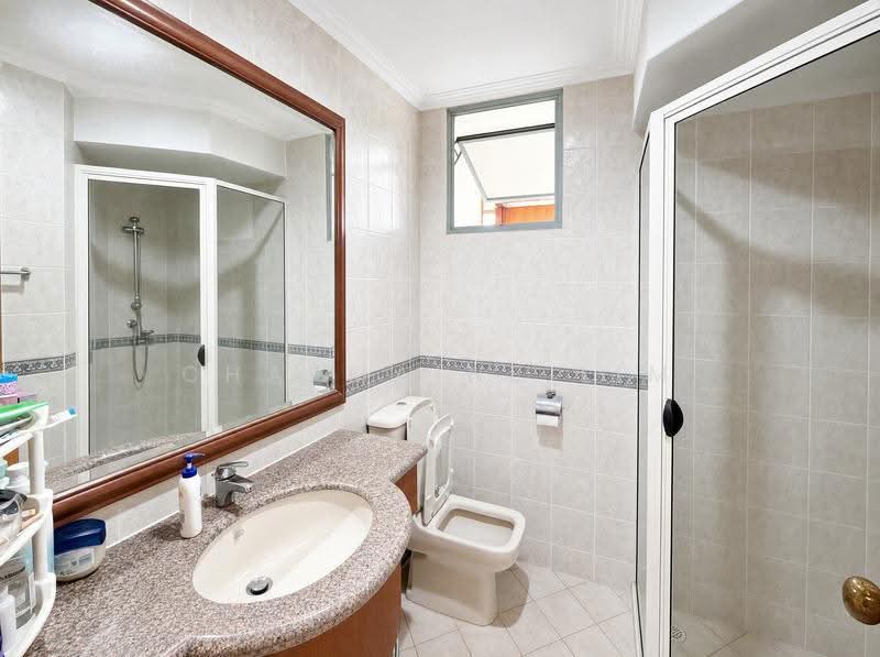 Guilin View, 20 Bukit Batok Street 52, Dairy Farm / Bukit Panjang / Choa Chu Kang, 3 Bedrooms, 1,259 sqft, Condominium For Rent, by Charmaine Lim, 500296033 - Bathroom - PropertyGuru.com.sg