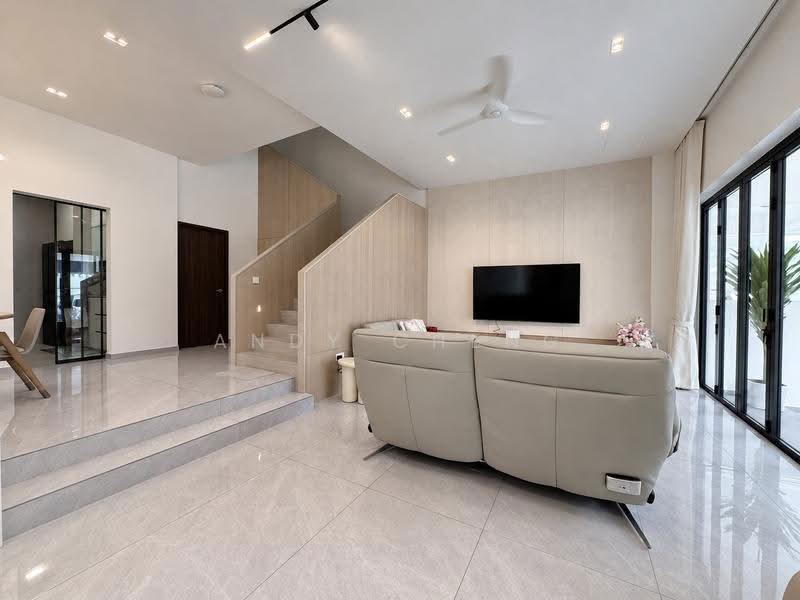 โ
๐๐ฎ๐ป๐ฑ๐ฒ๐ฑ ๐๐
๐ฐ๐ฒ๐น๐น๐ฒ๐ป๐ฐ๐ฒ โ
Pasir Panjang Freehold Semi-D | Renovated | Haw Par Villa MRT, Pasir Panjang Road | West Coast Road, Buona Vista / West Coast / Clementi New Town, 5 Bedrooms, 3,800 sqft, Semi-Detached House For Sale, by Andy Cheng, 500296037 - Living Room - PropertyGuru.com.sg