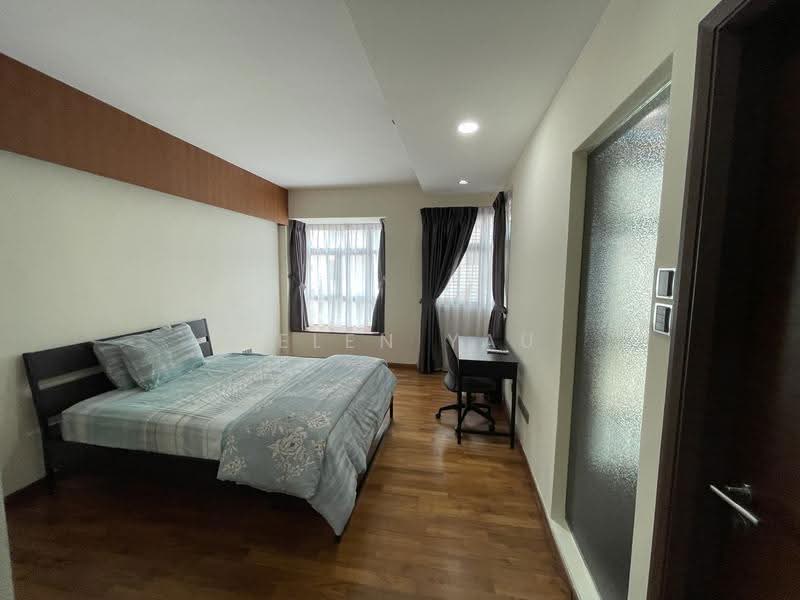 The Cassandra, 132 Pasir Panjang Road, Buona Vista / West Coast / Clementi New Town, 3 Bedrooms, 1,324 sqft, Apartment For Sale, by Helen Yau, 500296053 - Bedroom - PropertyGuru.com.sg