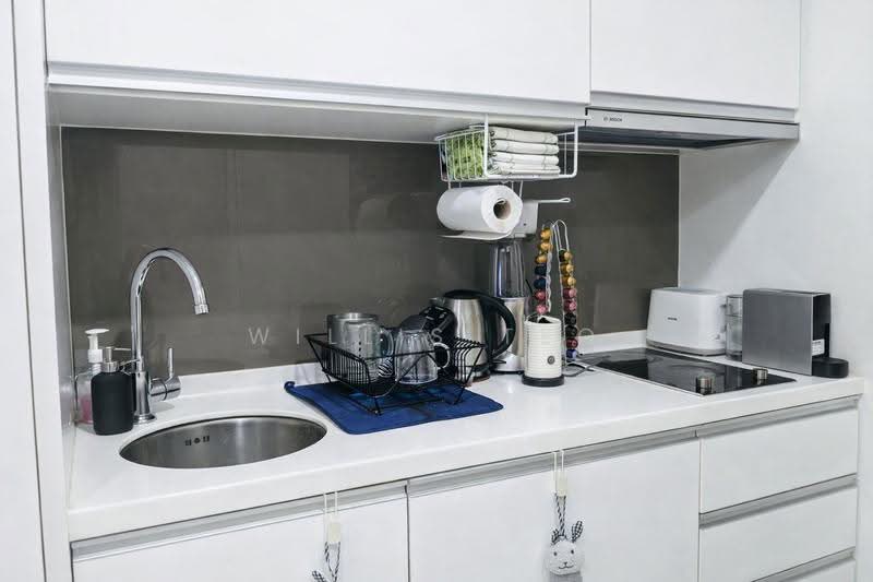 RV Edge, 2 Shanghai Road, Tanglin / Holland / Bukit Timah, 1 Bedroom, 366 sqft, Condominium For Rent, by Willis Teo, 500296056 - Kitchen - PropertyGuru.com.sg