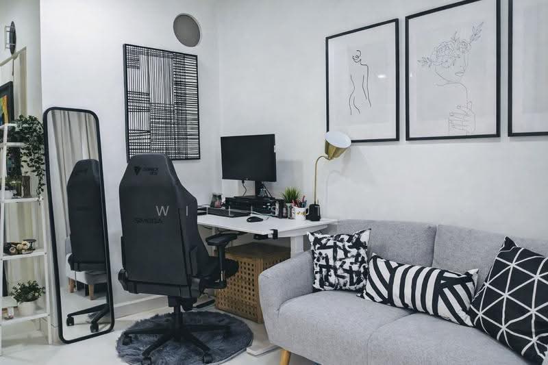 RV Edge, 2 Shanghai Road, Tanglin / Holland / Bukit Timah, 1 Bedroom, 366 sqft, Condominium For Rent, by Willis Teo, 500296056 - Study - PropertyGuru.com.sg