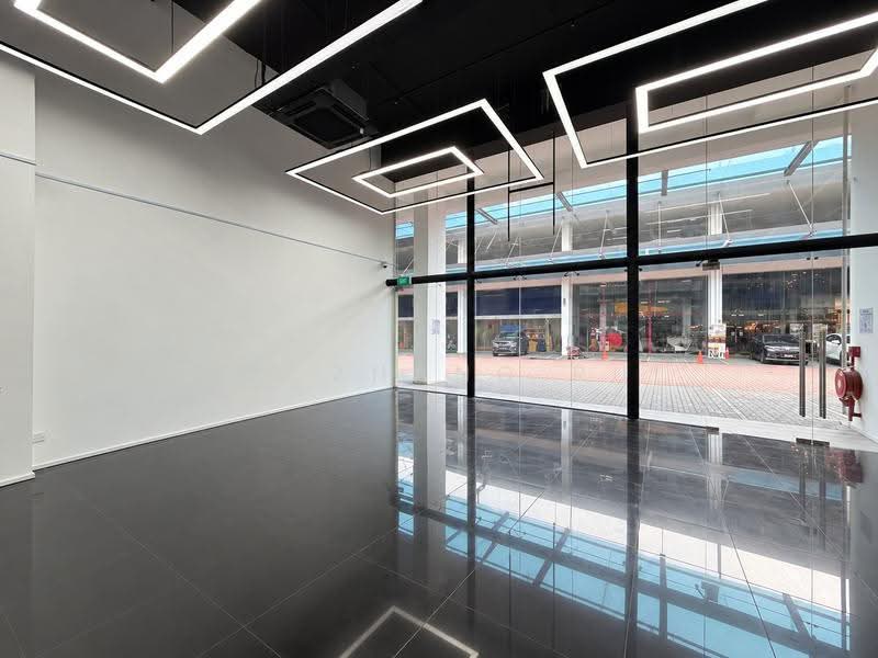Vertex, 33 Ubi Avenue 3, Eunos / Geylang / Paya Lebar, 3,261 sqft, Light Industrial (B1) For Sale, by Ivy Zhang Rui, 500296058 - Entrance - CommercialGuru.com.sg