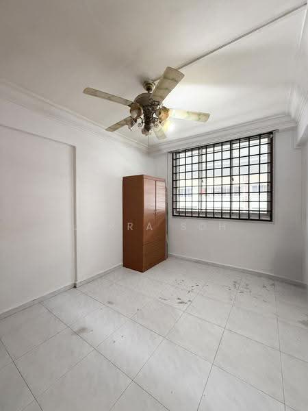 511 Hougang Avenue 10, 511 Hougang Avenue 10, Hougang / Punggol / Sengkang, 2 Bedrooms, 689 sqft, HDB Flat For Sale, by Jerra Soh, 500296059 - Common Room - PropertyGuru.com.sg