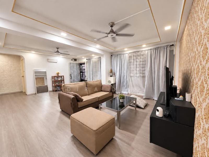 289 Choa Chu Kang Avenue 3, 289 Choa Chu Kang Avenue 3, Dairy Farm / Bukit Panjang / Choa Chu Kang, 3 Bedrooms, 1,119 sqft, HDB Flat For Sale, by Adira Deng, 500296067 - Living Room - PropertyGuru.com.sg