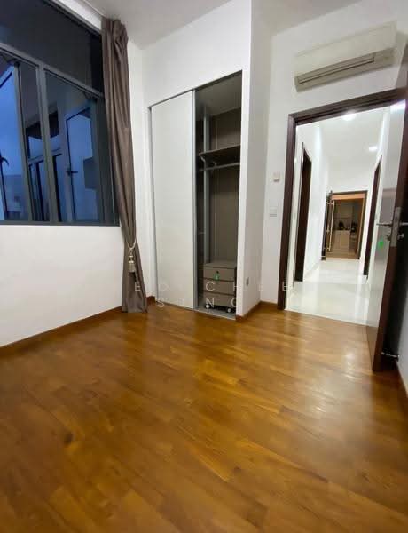 Urban Vista, 2 Tanah Merah Kechil Link, Bedok / Upper East Coast, 4 Bedrooms, 1,044 sqft, Condominium For Rent, by Neo Chee Seng, 500296070 - Corridor - PropertyGuru.com.sg