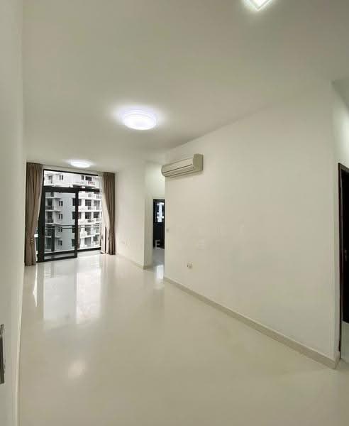 Urban Vista, 2 Tanah Merah Kechil Link, Bedok / Upper East Coast, 4 Bedrooms, 1,044 sqft, Condominium For Rent, by Neo Chee Seng, 500296070 - Living Room - PropertyGuru.com.sg