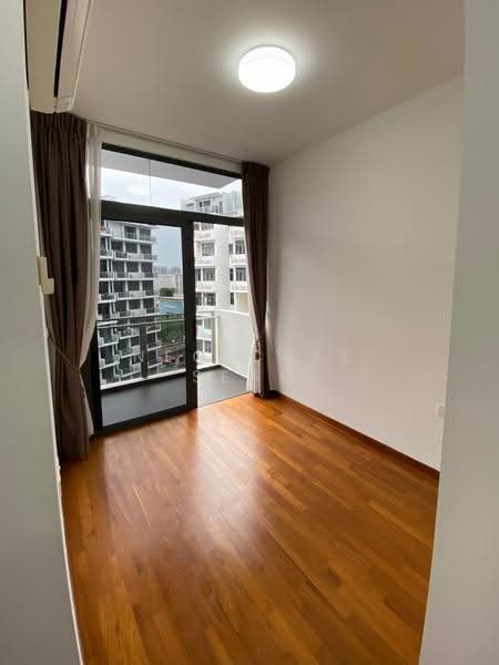 Urban Vista, 2 Tanah Merah Kechil Link, Bedok / Upper East Coast, 4 Bedrooms, 1,044 sqft, Condominium For Rent, by Neo Chee Seng, 500296070 - Balcony - PropertyGuru.com.sg