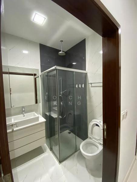 Urban Vista, 2 Tanah Merah Kechil Link, Bedok / Upper East Coast, 4 Bedrooms, 1,044 sqft, Condominium For Rent, by Neo Chee Seng, 500296070 - Bathroom - PropertyGuru.com.sg