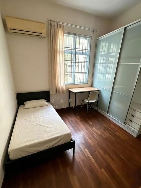 Lakeside Grove, Corporation Rise, Boon Lay / Jurong / Tuas, Room Rental, 200 sqft, Terraced House For Rent, by Maple Nguyen, 500296089 - Bedroom - PropertyGuru.com.sg