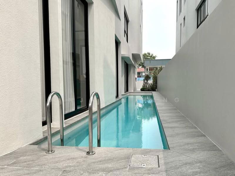 26A Siglap Road, 26A Siglap Road, East Coast / Marine Parade, 5 Bedrooms, 9,280 sqft, Detached House For Sale, by Benjamin Heng, 500296100 - Exterior - PropertyGuru.com.sg