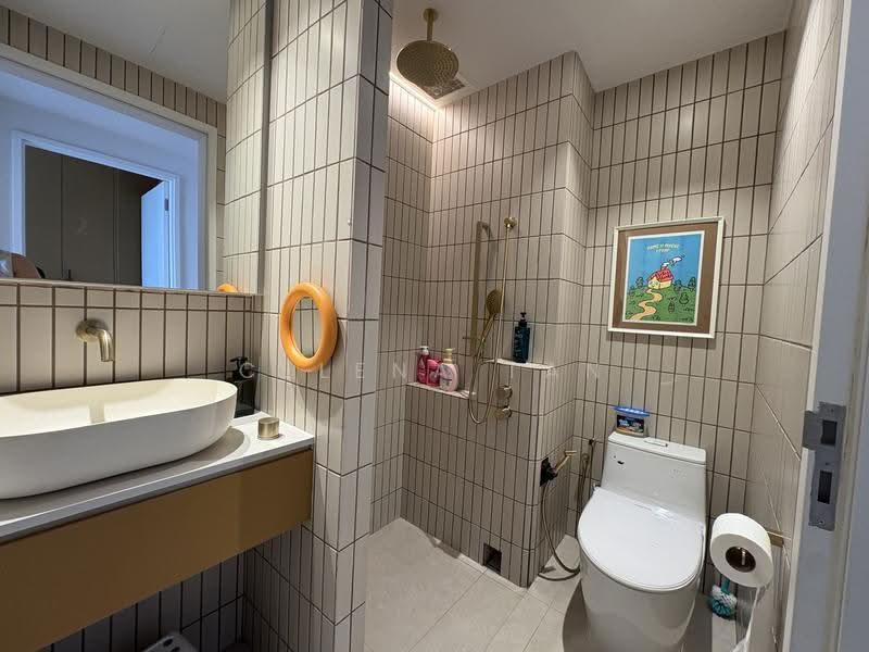 The Interlace, 180 Depot Road, Harbourfront / Telok Blangah, 2 Bedrooms, 807 sqft, Condominium For Sale, by Celena Tan, 500296102 - Common Bathroom - PropertyGuru.com.sg
