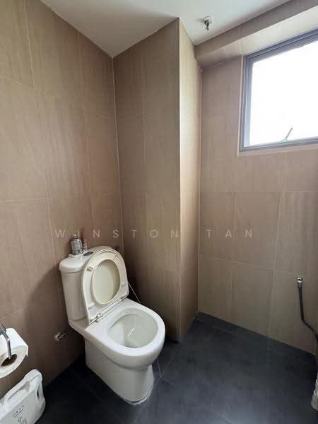 Northpoint Bizhub, 2 Yishun Industrial Street 1, Sembawang / Yishun, 2,648 sqft, Light Industrial (B1) For Sale, by Winston Tan, 500296111 - Bathroom - CommercialGuru.com.sg