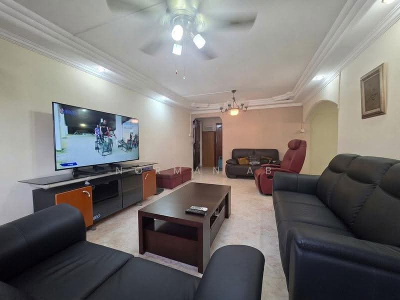 230 Jurong East Street 21, 230 Jurong East Street 21, Boon Lay / Jurong / Tuas, 3 Bedrooms, 1,292 sqft, HDB Flat For Rent, by Norman AB, 500296119 - Living Room - PropertyGuru.com.sg