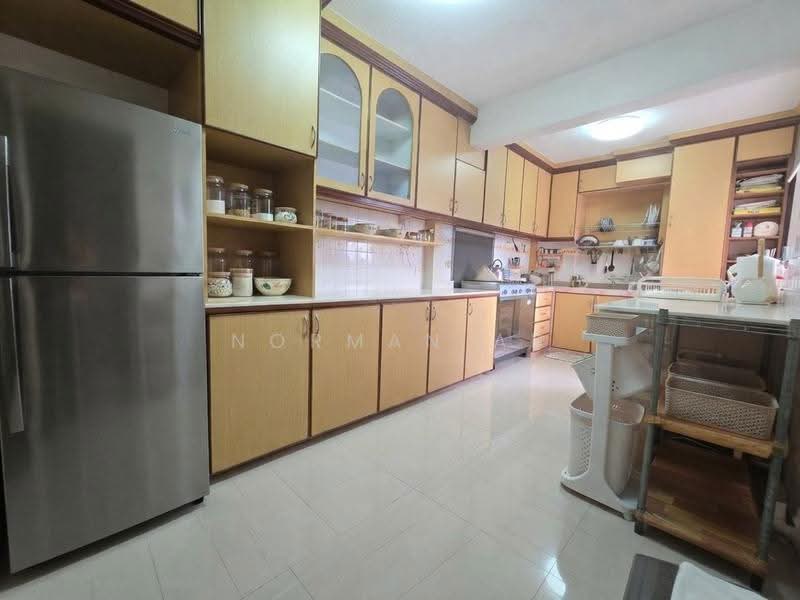 230 Jurong East Street 21, 230 Jurong East Street 21, Boon Lay / Jurong / Tuas, 3 Bedrooms, 1,292 sqft, HDB Flat For Rent, by Norman AB, 500296119 - Kitchen - PropertyGuru.com.sg