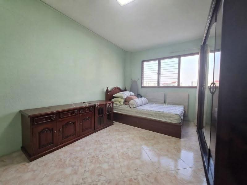 230 Jurong East Street 21, 230 Jurong East Street 21, Boon Lay / Jurong / Tuas, 3 Bedrooms, 1,292 sqft, HDB Flat For Rent, by Norman AB, 500296119 - Bedroom - PropertyGuru.com.sg