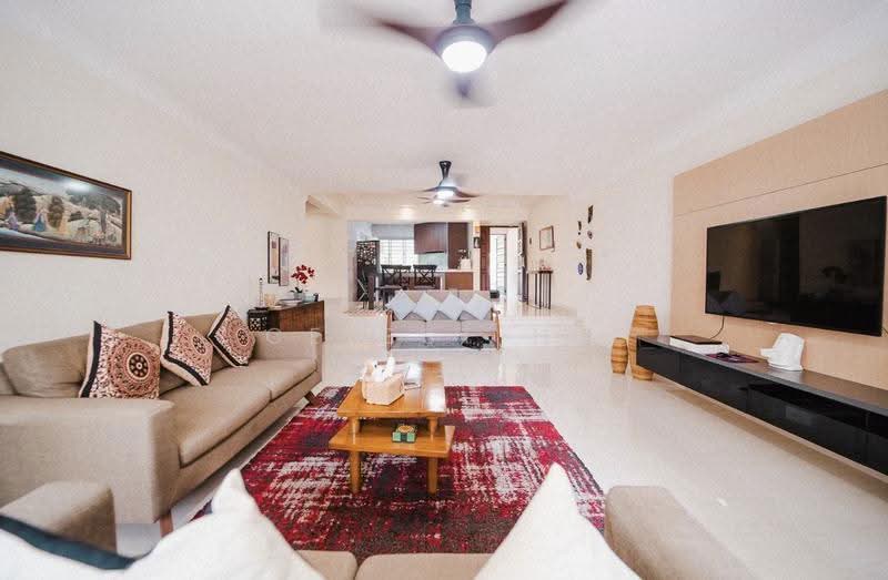 Ivory Heights, Jurong East Street 13, Boon Lay / Jurong / Tuas, 3 Bedrooms, 1,668 sqft, Condominium For Sale, by Celest Ho, 500296123 - Living Room - PropertyGuru.com.sg
