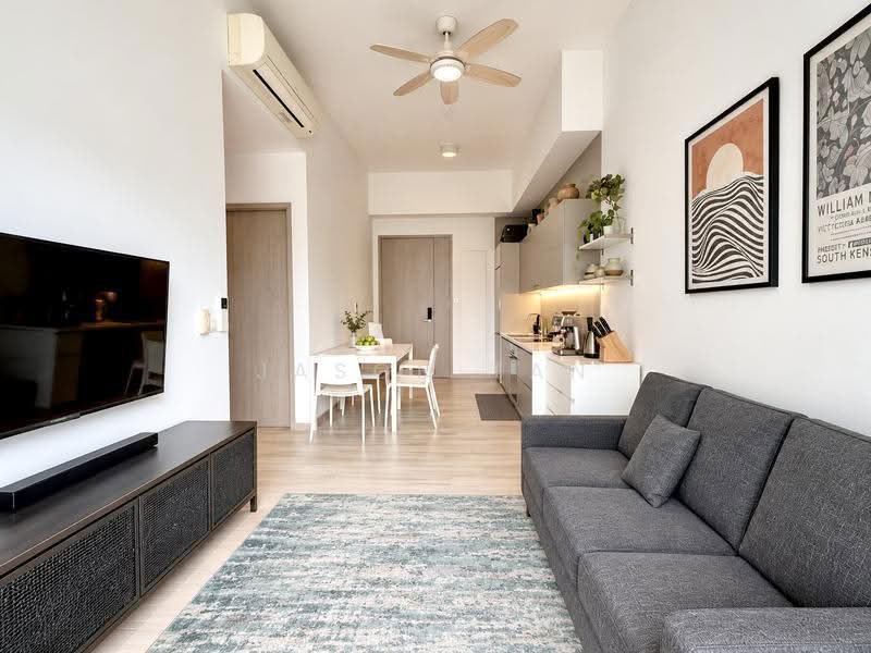 J Gateway, 6 Gateway Drive, Boon Lay / Jurong / Tuas, 2 Bedrooms, 678 sqft, Condominium For Sale, by Jason Tan, 500296151 - Living Room - PropertyGuru.com.sg