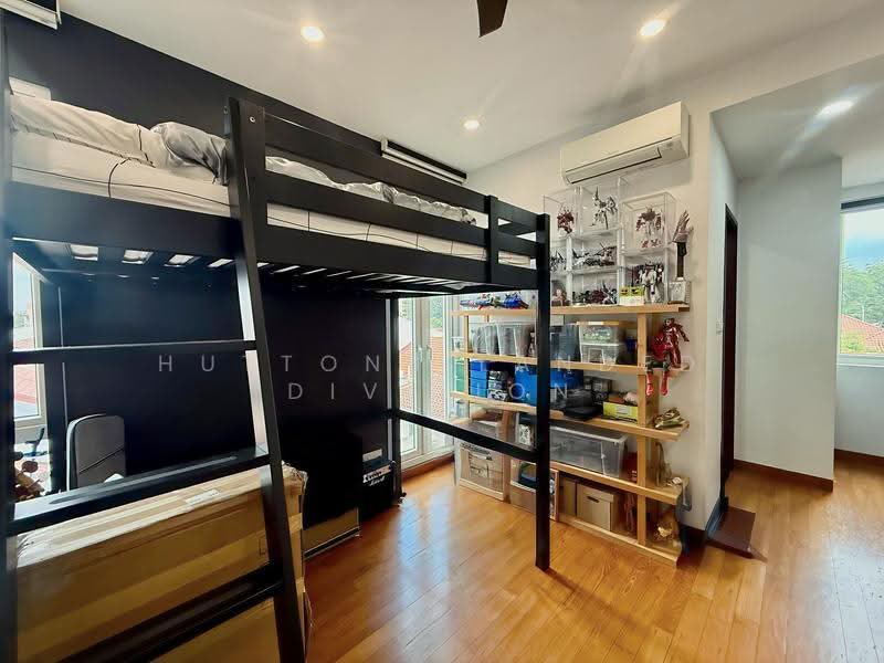 Renovated East Coast Frankel 3.5 Sty SemiD Lift/Pool Within 1km Tao Nan, East Coast / Marine Parade, 6 Bedrooms, 7,346 sqft, Semi-Detached House For Sale, by Jack Luo, 500296161 - Bedroom - PropertyGuru.com.sg