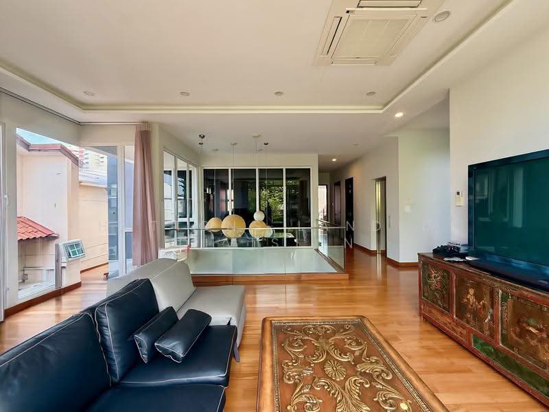 Renovated East Coast Frankel 3.5 Sty SemiD Lift/Pool Within 1km Tao Nan, East Coast / Marine Parade, 6 Bedrooms, 7,346 sqft, Semi-Detached House For Sale, by Jack Luo, 500296161 - Living Room - PropertyGuru.com.sg