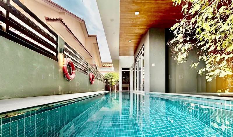 Renovated East Coast Frankel 3.5 Sty SemiD Lift/Pool Within 1km Tao Nan, East Coast / Marine Parade, 6 Bedrooms, 7,346 sqft, Semi-Detached House For Sale, by Jack Luo, 500296161 - Exterior - PropertyGuru.com.sg