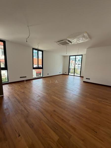 D15 - Pair of Beautiful Brand New Semi-D, 1km To Haig Girls' & St Stephen's Schools, East Coast, Telok Kurau, Kembangan, Frankel, Dunbar Walk, Siglap Road, Baiduri, East Coast / Marine Parade, 5 Bedrooms, 5,765 sqft, Semi-Detached House For Sale, by Sylvia Lau, 500296167 - Living Room - PropertyGuru.com.sg