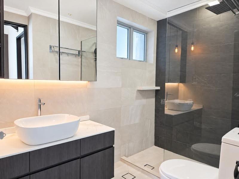 Gloucester Mansions, 10 Newton Road, Newton / Novena, 1 Bedroom, 657 sqft, Condominium For Sale, by Emily Yeoh  杨爱薇, 500296169 - Bathroom - PropertyGuru.com.sg