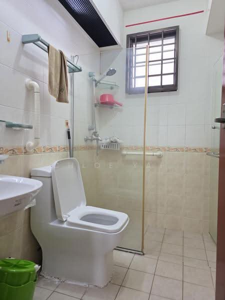 183 Bedok North Road, 183 Bedok North Road, Bedok / Upper East Coast, Room Rental, 120 sqft, HDB Flat For Rent, by Chloe Yap, 500296176 - Bathroom - PropertyGuru.com.sg