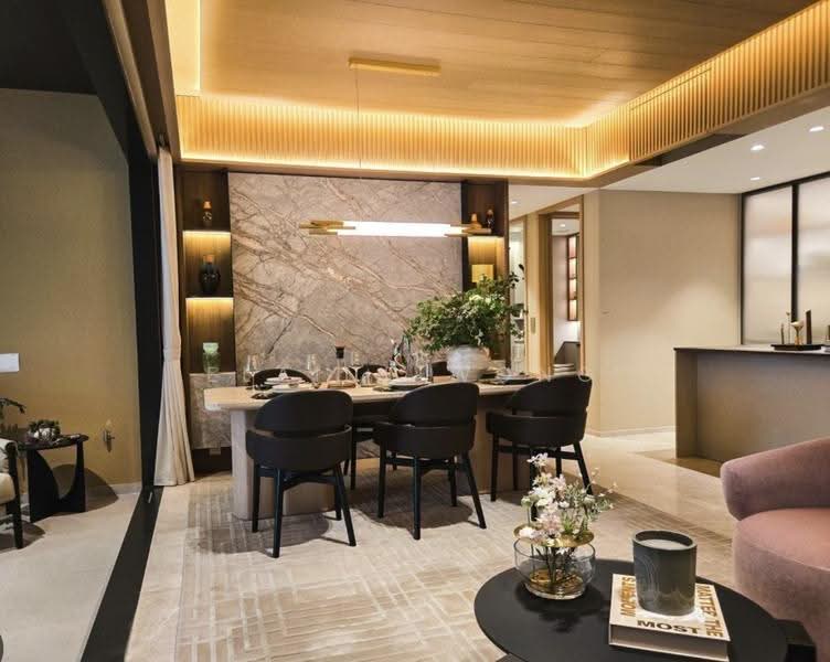 Cheap freehold 2 bed D11, Newton / Novena, 2 Bedrooms, 710 sqft, Condominium For Sale, by Elaine Wong, 500296185 - Dining Room - PropertyGuru.com.sg