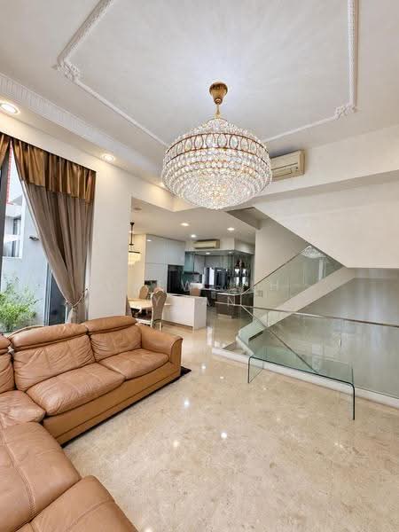 Woodhaven, 123 Woodgrove Avenue, Admiralty / Woodlands, 4 Bedrooms, 3,358 sqft, Terraced House For Sale, by Chew Lih Yuan, 500296195 - Living Room - PropertyGuru.com.sg