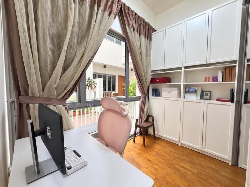 Woodhaven, 123 Woodgrove Avenue, Admiralty / Woodlands, 4 Bedrooms, 3,358 sqft, Terraced House For Sale, by Chew Lih Yuan, 500296195 - Study - PropertyGuru.com.sg