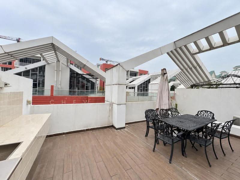 Woodhaven, 123 Woodgrove Avenue, Admiralty / Woodlands, 4 Bedrooms, 3,358 sqft, Terraced House For Sale, by Chew Lih Yuan, 500296195 - Exterior - PropertyGuru.com.sg