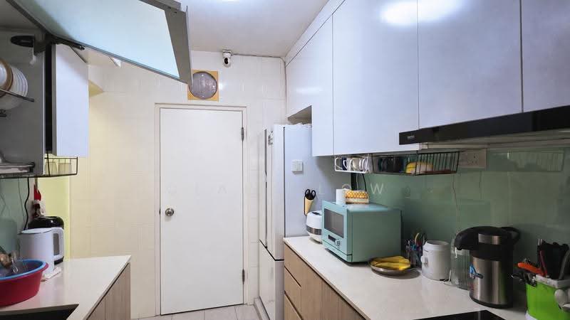221A Bedok Central, 221A Bedok Central, Bedok / Upper East Coast, 3 Bedrooms, 936 sqft, HDB Flat For Sale, by Clara Low, 500296198 - Kitchen - PropertyGuru.com.sg