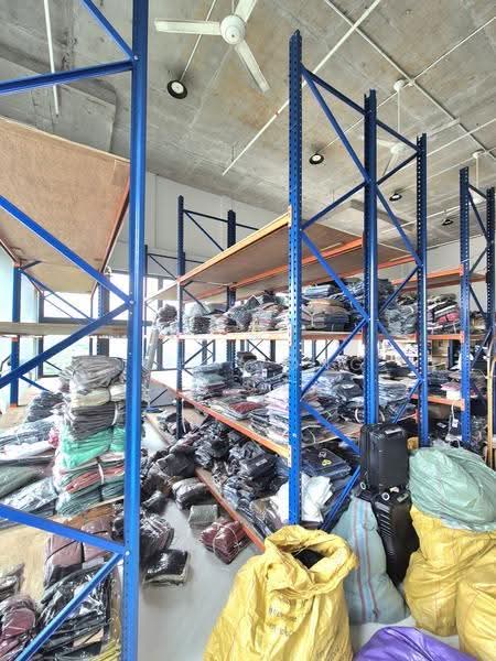b2, ramp up, corner unit, 2 sides worth of glass windows!, ramp up, corner unit, good naTural light! (Tampines)!, Pasir Ris / Tampines, 2,282 sqft, Factory / Workshop (B2) For Rent, by Joel Yong, 500296222 - CommercialGuru.com.sg