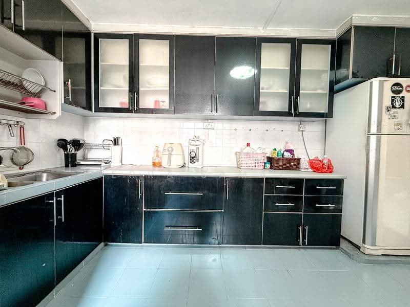 645 Yishun Street 61, 645 Yishun Street 61, Sembawang / Yishun, 3 Bedrooms, 979 sqft, HDB Flat For Sale, by Erra Samat, 500296244 - PropertyGuru.com.sg