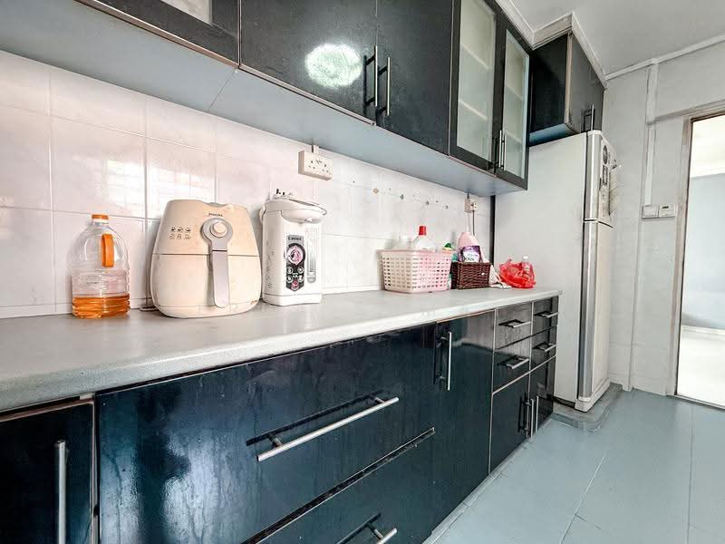 645 Yishun Street 61, 645 Yishun Street 61, Sembawang / Yishun, 3 Bedrooms, 979 sqft, HDB Flat For Sale, by Erra Samat, 500296244 - PropertyGuru.com.sg