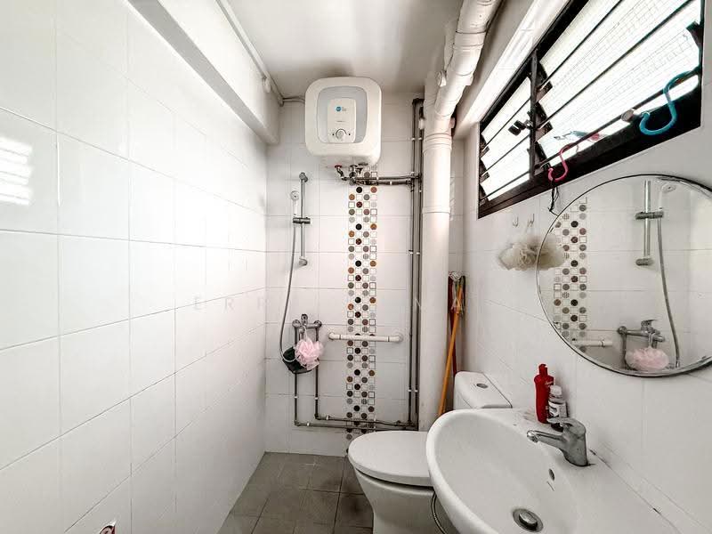 645 Yishun Street 61, 645 Yishun Street 61, Sembawang / Yishun, 3 Bedrooms, 979 sqft, HDB Flat For Sale, by Erra Samat, 500296244 - PropertyGuru.com.sg