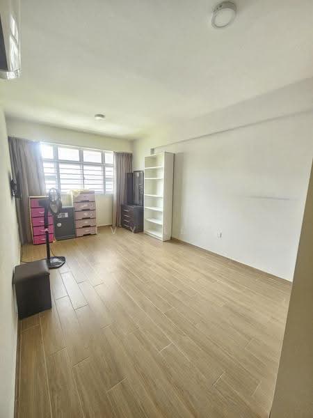 443A Bukit Batok West Avenue 8, 443A Bukit Batok West Avenue 8, Dairy Farm / Bukit Panjang / Choa Chu Kang, 4 Bedrooms, 1,206 sqft, HDB Flat For Rent, by Ivy Lew, 500296255 - Bedroom - PropertyGuru.com.sg