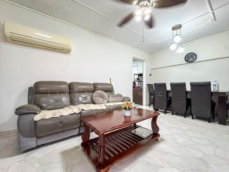 427 Pasir Ris Drive 6, 427 Pasir Ris Drive 6, Pasir Ris / Tampines, 3 Bedrooms, 904 sqft, HDB Flat For Rent, by Titus Whon CK 温正康, 500296260 - Living Room - PropertyGuru.com.sg