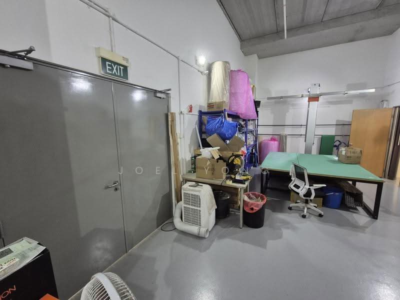window unit with own toilet for rent @ Tampines!, window unit with own toilet for rent @ Tampines!, Pasir Ris / Tampines, 1,664 sqft, Factory / Workshop (B2) For Rent, by Joel Yong, 500296268 - CommercialGuru.com.sg