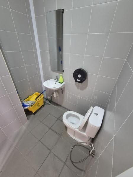 window unit with own toilet for rent @ Tampines!, window unit with own toilet for rent @ Tampines!, Pasir Ris / Tampines, 1,664 sqft, Factory / Workshop (B2) For Rent, by Joel Yong, 500296268 - CommercialGuru.com.sg