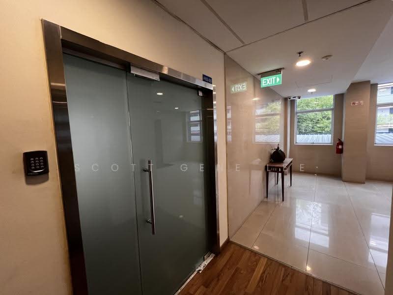 EPL Building, 1100 Lower Delta Road, Alexandra / Commonwealth, 140 sqft, Light Industrial (B1) For Rent, by Scott Gene Lee, 500296274 - Entrance - CommercialGuru.com.sg
