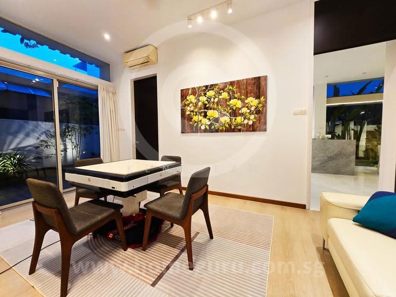 Stunning 2.5 sty Semi-D in Prime Serangoon Garden!, Serangoon Garden Estate, Hougang / Punggol / Sengkang, 5 Bedrooms, 5,690 sqft, Semi-Detached House For Sale, by Kent Tan, 500296286 - Living Room - PropertyGuru.com.sg
