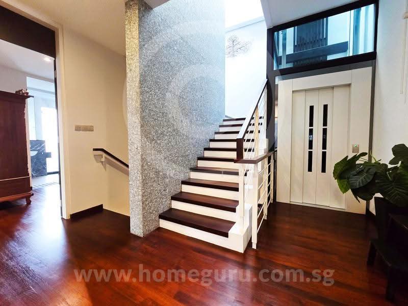 Stunning 2.5 sty Semi-D in Prime Serangoon Garden!, Serangoon Garden Estate, Hougang / Punggol / Sengkang, 5 Bedrooms, 5,690 sqft, Semi-Detached House For Sale, by Kent Tan, 500296286 - Entrance - PropertyGuru.com.sg
